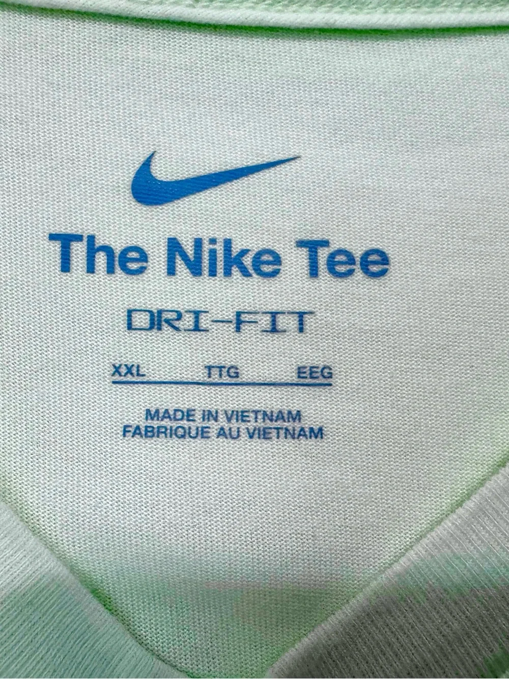 Nike Mens Rafa Nadal Bull Shirt Mens 2XL Green Dri-FIT Tennis Graphic Comfy Tee